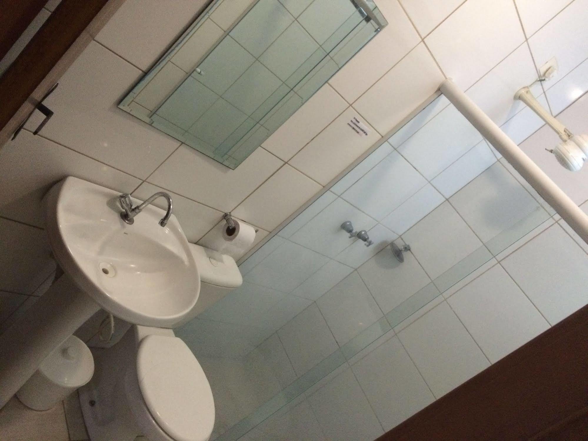 Hotel Monteneve a 2 minutos do Bom Retiro, a 8 minutos da 25 de Março e ao lado do Comando Geral da Guarda Metropolitana